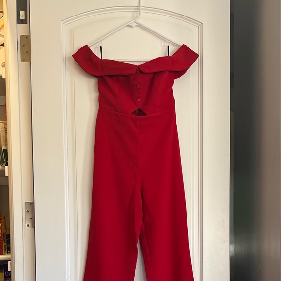L’Academie Leah Jumpsuit in Red - Picture 4 of 11